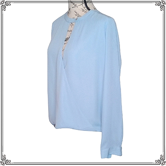 Vince Camuto Long Sleeve Keyhole Wrap Front Blouse Size Small - Picture 9 of 13